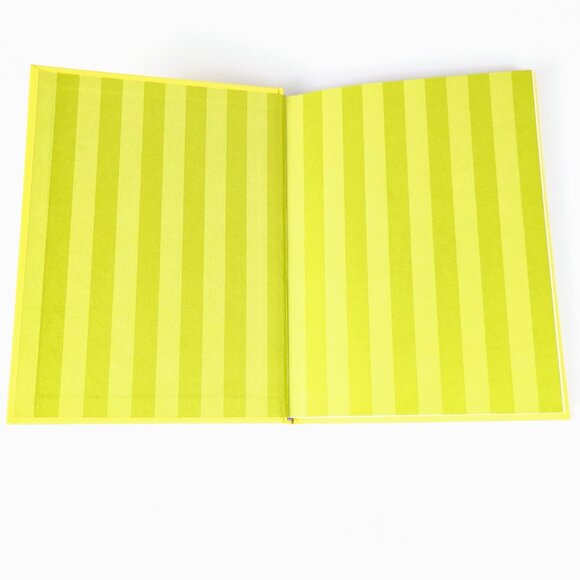 The Meaning of Flowers bright yellow book with Victorian floral illustrations - Picture 14 of 16